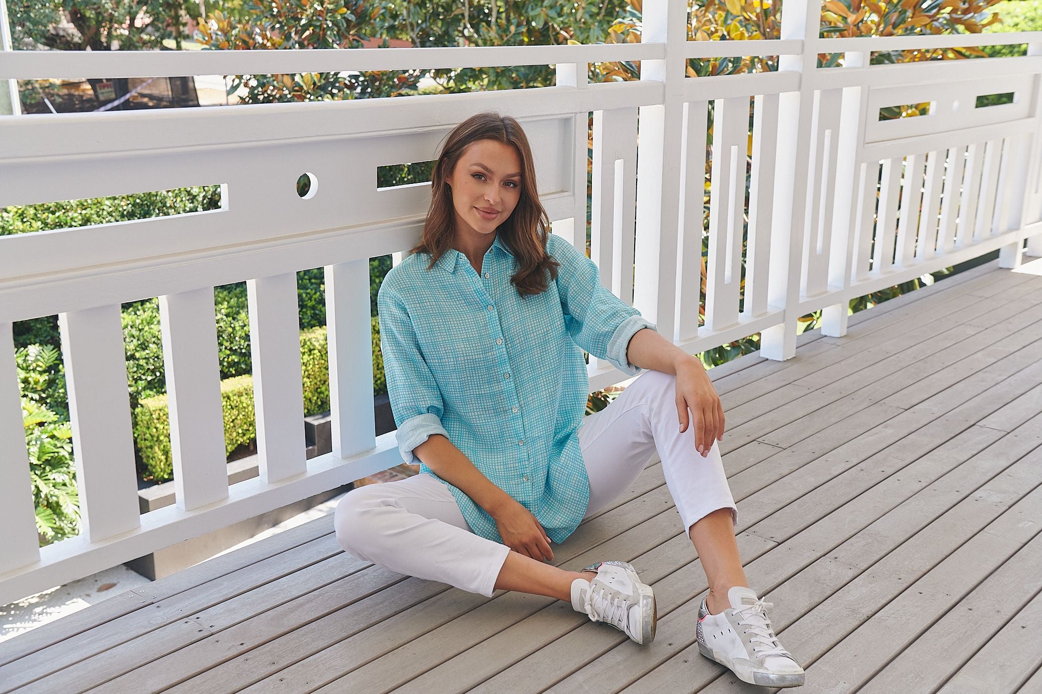 100% linen Enveloppe shirt LIFESTYLE IMAGE MINI TURQUOISE LIGHT BLUE SMALL CHECKS style 064 over size boyfriend style loose fitting summer calma spa skin clinic armadale melbourne fashion lifestyle