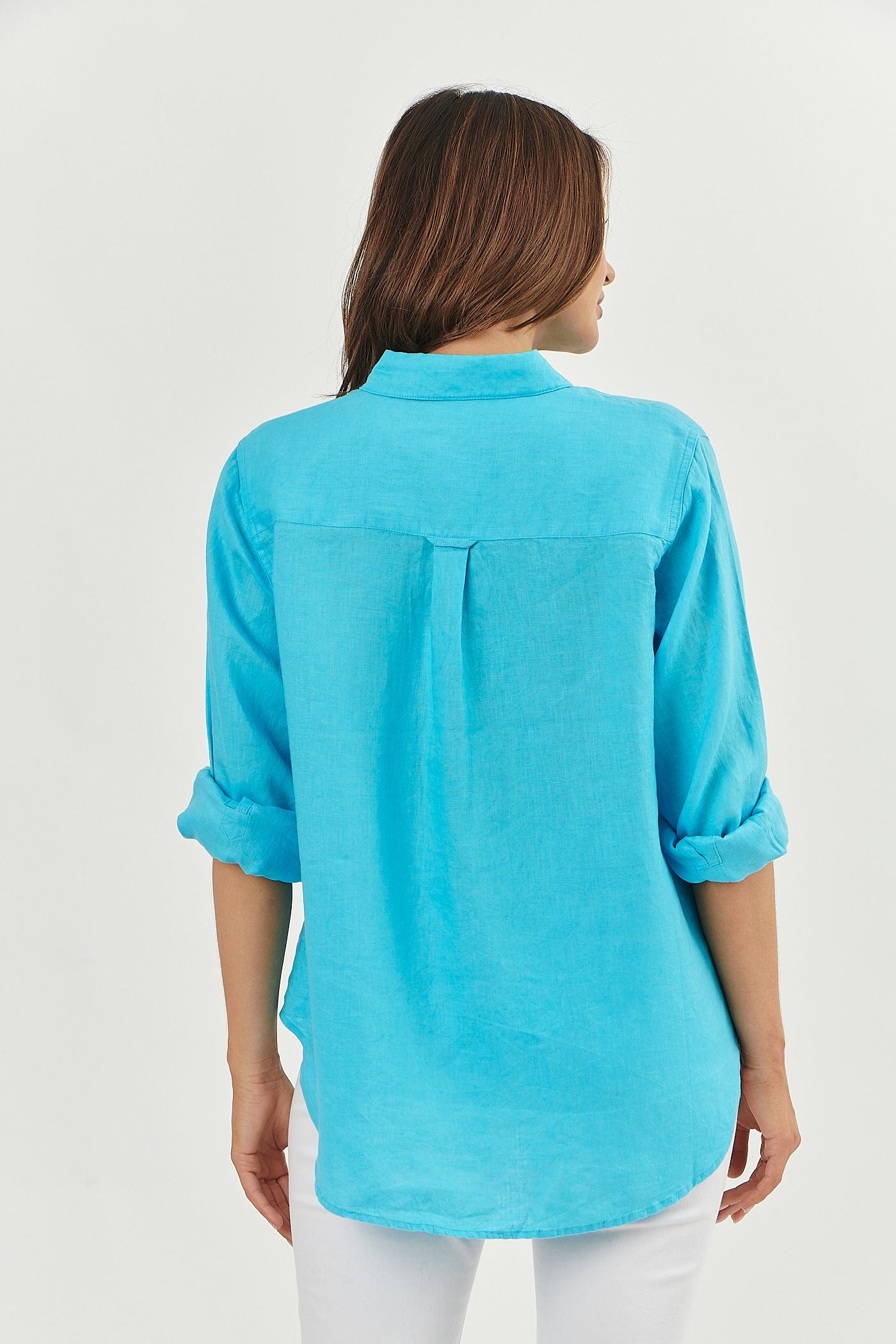 100% linen Enveloppe shirt BACK VIEW TURQUOSIE style 062 over size boyfriend style loose fitting summer calma spa skin clinic armadale melbourne fashion lifestyle