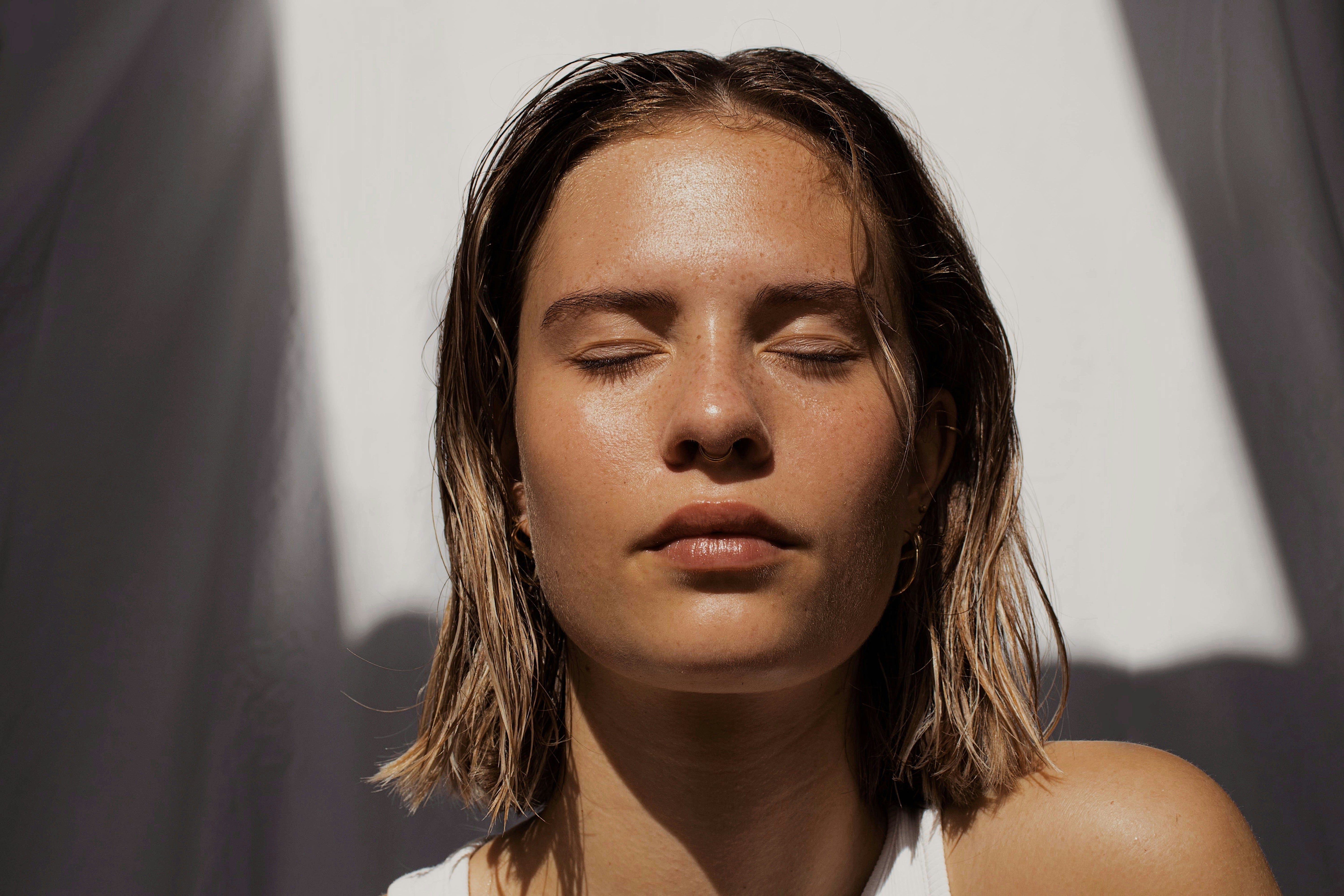 When Stress Shows Up on Your Skin: The Mind Body Connection Behind Inflammation, Sensitivity & Flare-Ups