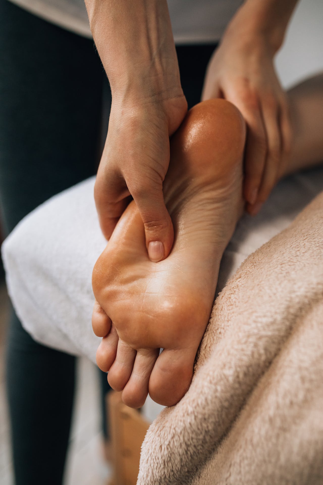 best day spa melbourne remedial massage private health fund rebate expert therapist selfcare allied health firm pressure infrared sauna