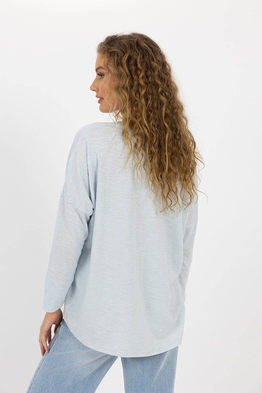 Humidity lifestyle casual summer clothing melbourne fashion high street Armadale calma spa HW24602 long sleeve dippy tee t shirt ice blue back view