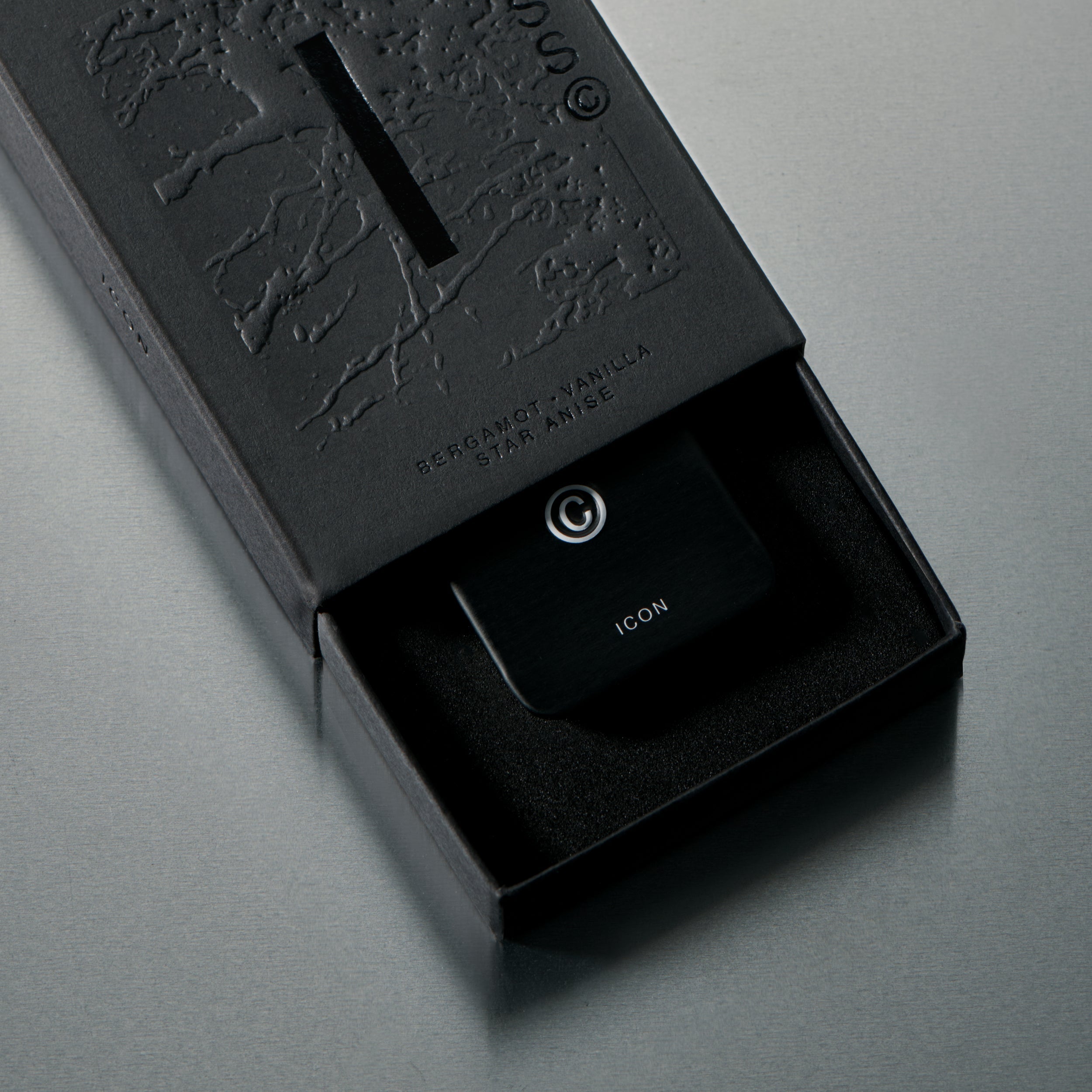 Icon Solid Cologne